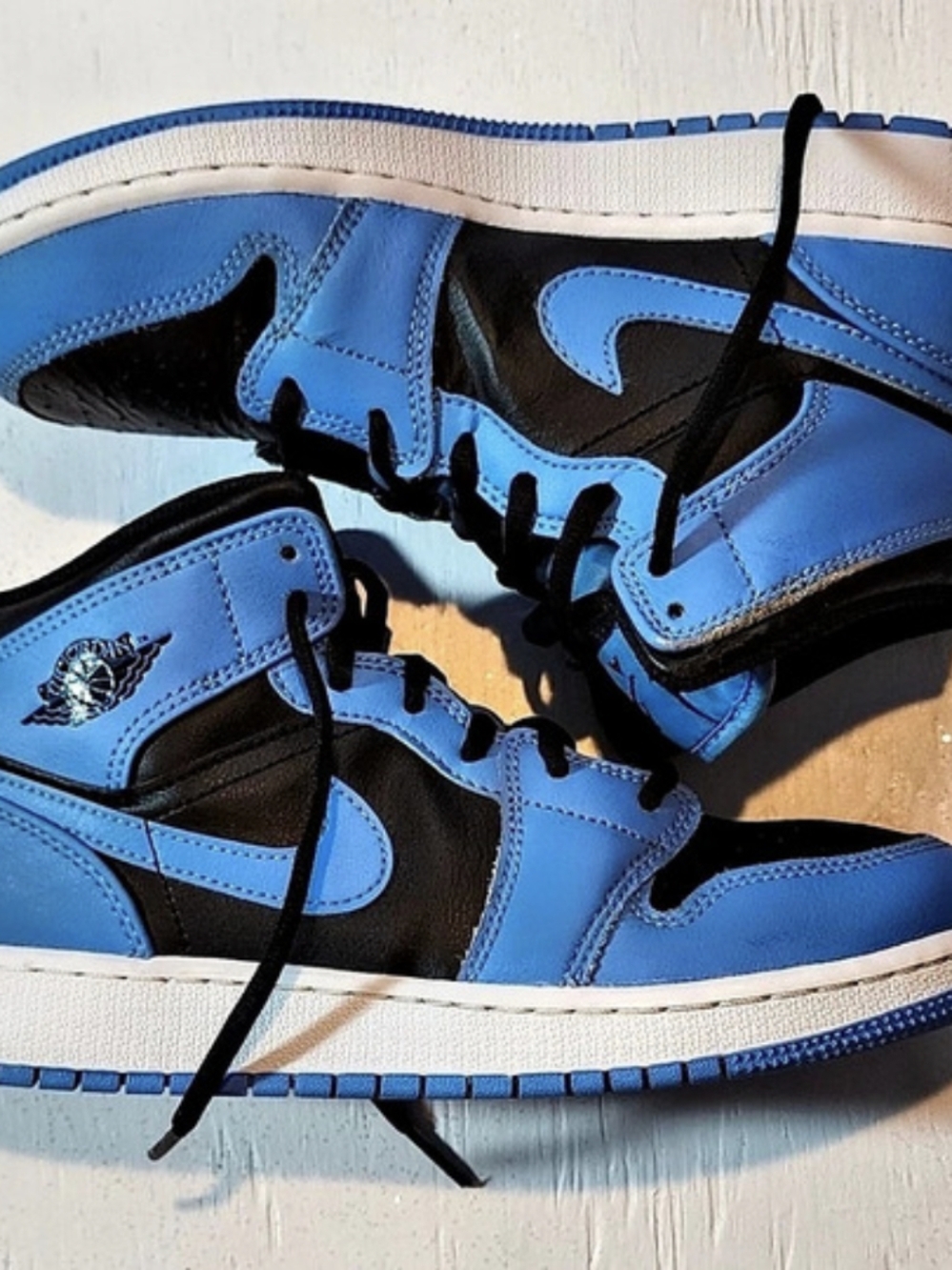 Jordan Air Jordan 1 Mid Blue & Black Sneakers Boys US 6Y
